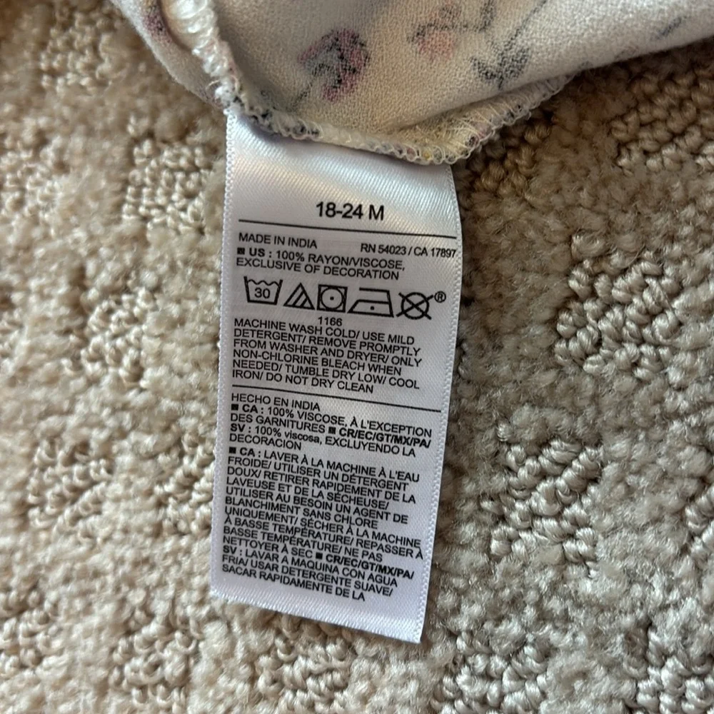 Old Navy Floral Baby Blouse size 18-24 mos
